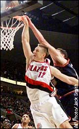 Detlef Schrempf and  Raef LaFrentz