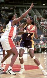 Lisa Leslie and Jennifer Gillom