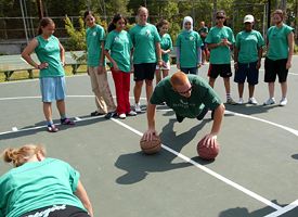 http://espn-ak.starwave.com/photo/2006/0801/nba_g_scalabrine_275.jpg